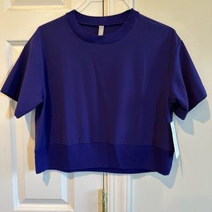 Athleta Zephyr Crop top in S